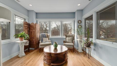 145 Barrypoint Rd #2S, Riverside, IL 60546 photo 3