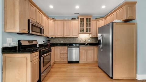 145 Barrypoint Rd #2S, Riverside, IL 60546 photo 8
