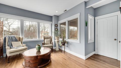 145 Barrypoint Rd #2S, Riverside, IL 60546 photo 2