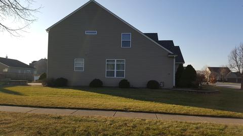 260 Dallas Dr, Bartlett, IL 60103 photo 2