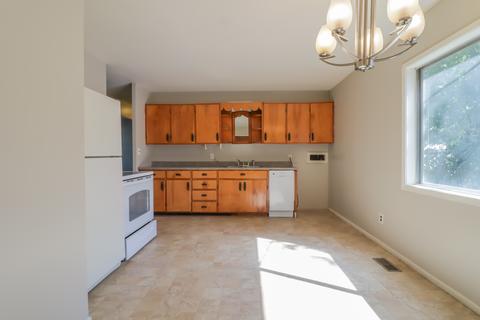 910 S Duncan Rd, Champaign, IL 61821 photo 7