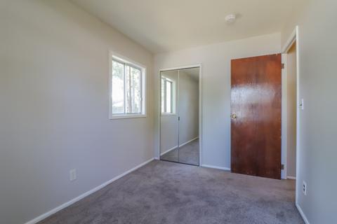 910 S Duncan Rd, Champaign, IL 61821 photo 12