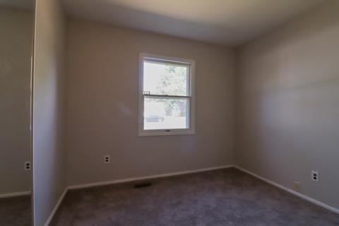 910 S Duncan Rd, Champaign, IL 61821 photo 9