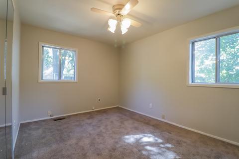910 S Duncan Rd, Champaign, IL 61821 photo 13