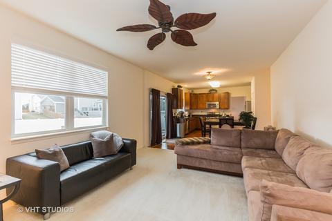 458 E Amberside Dr, Elgin, IL 60124 photo 7