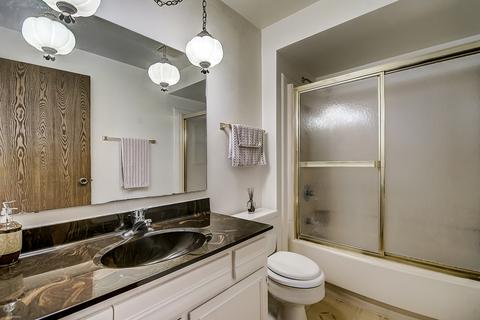 35 Lockman Cir, Elgin, IL 60123 photo 15