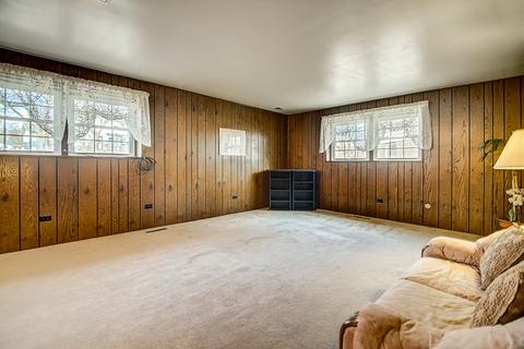 35 Lockman Cir, Elgin, IL 60123 photo 24