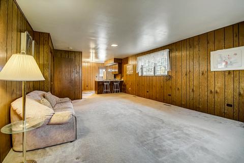 35 Lockman Cir, Elgin, IL 60123 photo 22