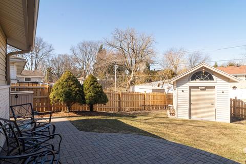40 Flagstaff Ln, Hoffman Estates, IL 60169 photo 15