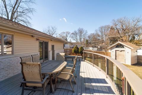 40 Flagstaff Ln, Hoffman Estates, IL 60169 photo 14
