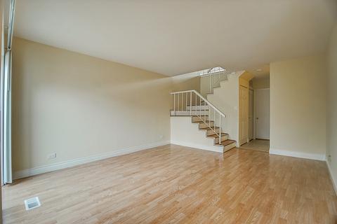 2008 Garden Ter, Hoffman Estates, IL 60169 photo 4
