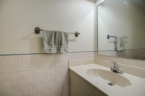 2008 Garden Ter, Hoffman Estates, IL 60169 photo 10