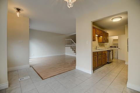 2008 Garden Ter, Hoffman Estates, IL 60169 photo 6