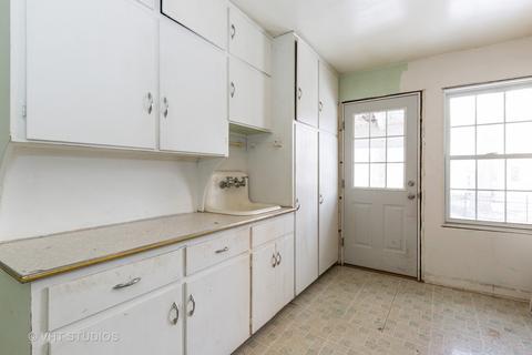 804 N John St, Mchenry, IL 60050 photo 8