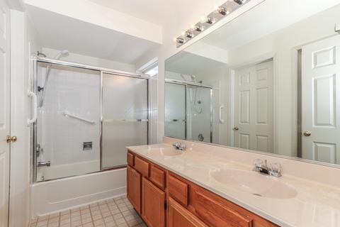 846 Tallgrass Dr, Bartlett, IL 60103 photo 16