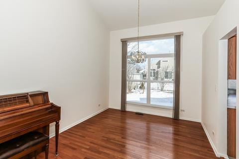 846 Tallgrass Dr, Bartlett, IL 60103 photo 5