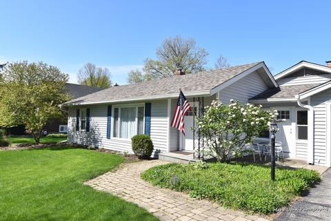 930 Webster Ave, Wheaton, IL 60187 photo 2