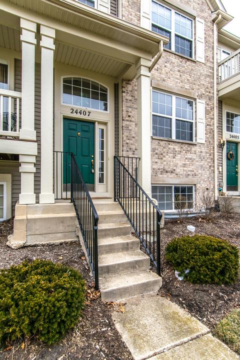 24407 John Adams Dr, Plainfield, IL 60544 photo 2