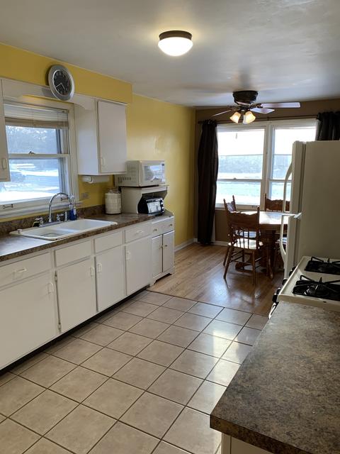 14743 Trumbull Ave, Midlothian, IL 60445 photo 3