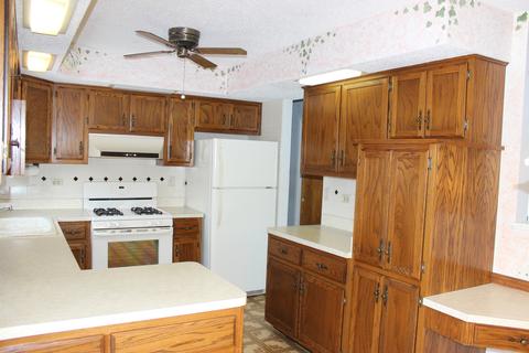 12809 E Playfield Dr, Crestwood, IL 60445 photo 13
