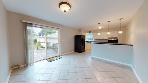 1217 Wayne Dr, Des Plaines, IL 60018 photo 11