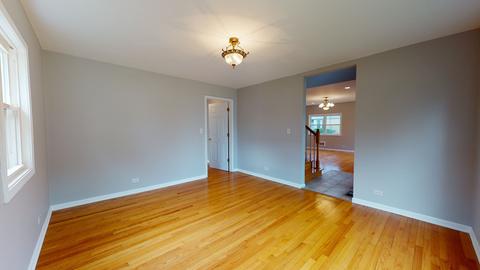 1217 Wayne Dr, Des Plaines, IL 60018 photo 5