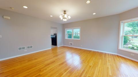1217 Wayne Dr, Des Plaines, IL 60018 photo 9