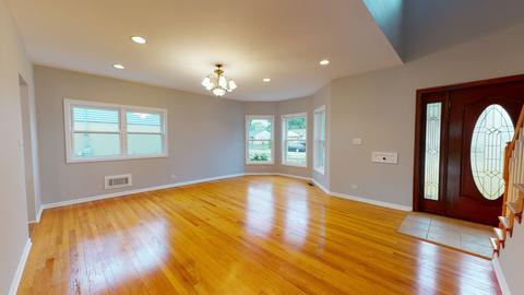 1217 Wayne Dr, Des Plaines, IL 60018 photo 10