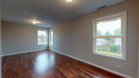 1217 Wayne Dr, Des Plaines, IL 60018 photo 16