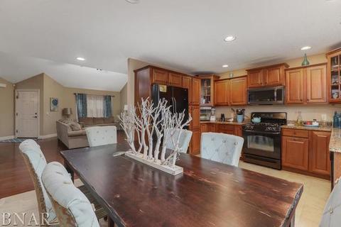 2876 Shepard Rd, Normal, IL 61761 photo 12