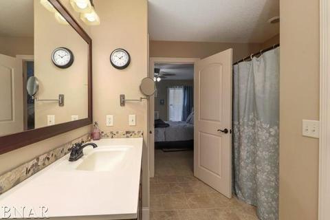2876 Shepard Rd, Normal, IL 61761 photo 16