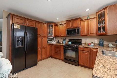 2876 Shepard Rd, Normal, IL 61761 photo 11