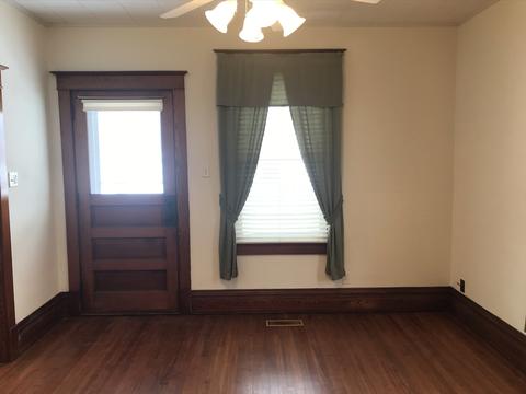654 E Patton St, Paxton, IL 60957 photo 4
