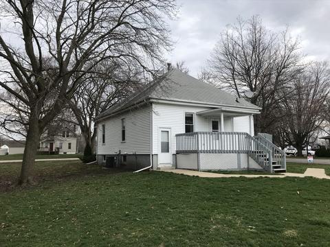 654 E Patton St, Paxton, IL 60957 photo 3