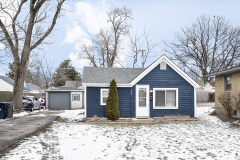 592 Oakhill Rd, Elgin, IL 60120 photo 2