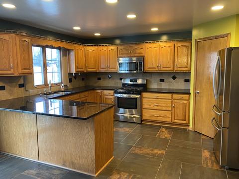605 Eagle Ave, Bourbonnais, IL 60914 photo 5