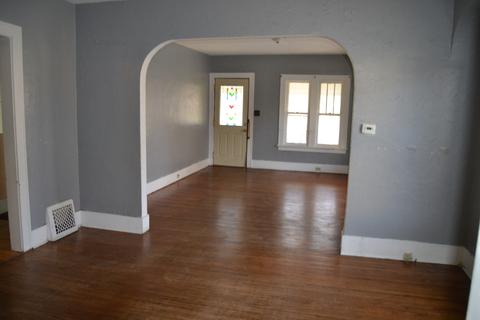 113 E Moore St, Ottawa, IL 61350 photo 15