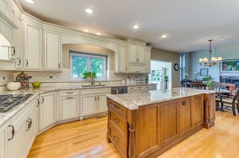 3443 White Eagle Dr, Naperville, IL 60564 photo 7