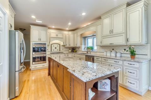 3443 White Eagle Dr, Naperville, IL 60564 photo 8