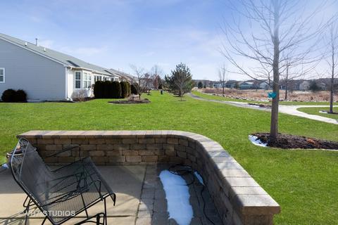 2499 Edgewater Dr, Elgin, IL 60124 photo 33