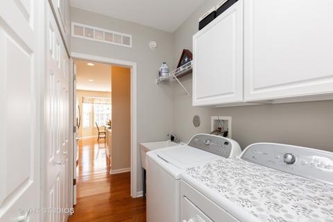2499 Edgewater Dr, Elgin, IL 60124 photo 30