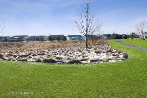 2499 Edgewater Dr, Elgin, IL 60124 photo 39