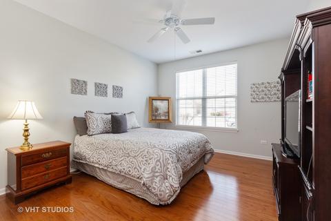 2499 Edgewater Dr, Elgin, IL 60124 photo 26