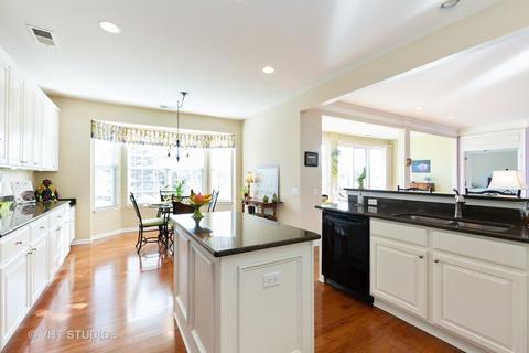 2499 Edgewater Dr, Elgin, IL 60124 photo 20