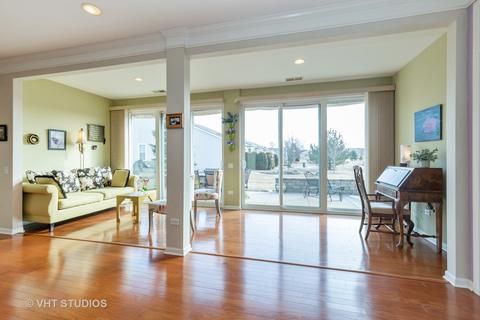 2499 Edgewater Dr, Elgin, IL 60124 photo 12