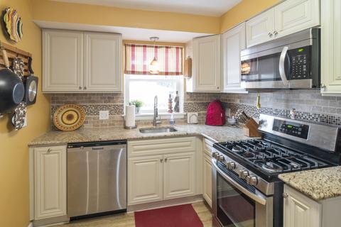 1808 Maple Ave, Berwyn, IL 60402 photo 4
