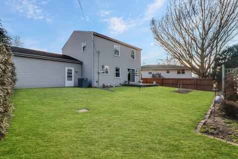 904 Hanlin Ct, Normal, IL 61761 photo 2