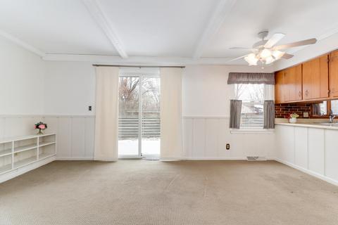 904 Hanlin Ct, Normal, IL 61761 photo 5