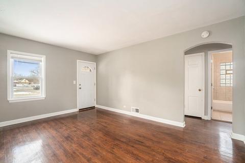 18101 School St, Lansing, IL 60438 photo 5