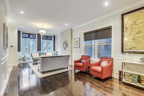 4849 S Champlain Ave, Chicago, IL 60615 photo 9